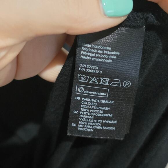 H&M Black top with tassels 2XL - Picture 6 of 6